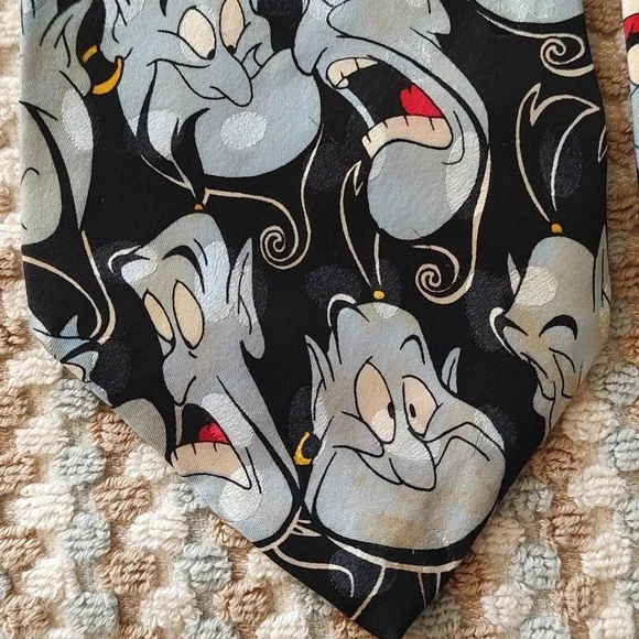 VINTAGE SUPER RARE GENIE silk tie from ALADDIN. 4" Mickey Inc. Circa 1990s - Picture 8 of 13